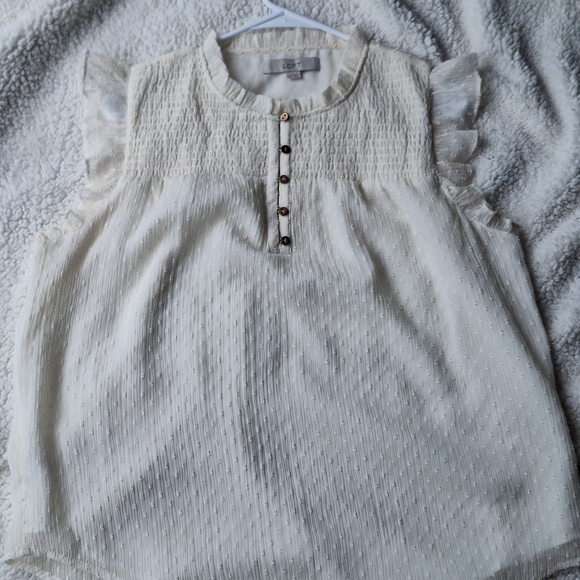 LOFT Ivory Ruffle Sleeve Swiss Dot Blouse Size Large Feminine Romantic Top - Picture 1 of 11